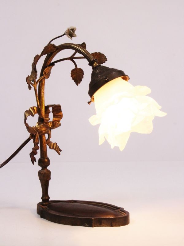 Bloemenlampje Art-Nouveau stijl